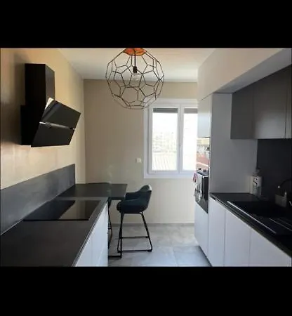 Spacieux, Proche Centre Ville.