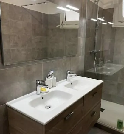 Spacieux, Proche Centre Ville. * 阿雅克肖