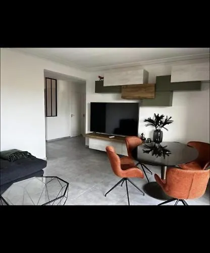 公寓 Spacieux, Proche Centre Ville. *